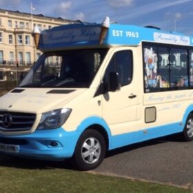 Piccadilly Whip